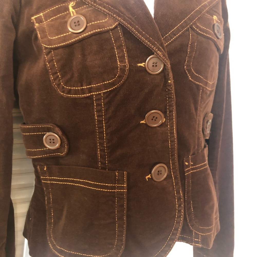 Brown corduroy blazer with tan trim